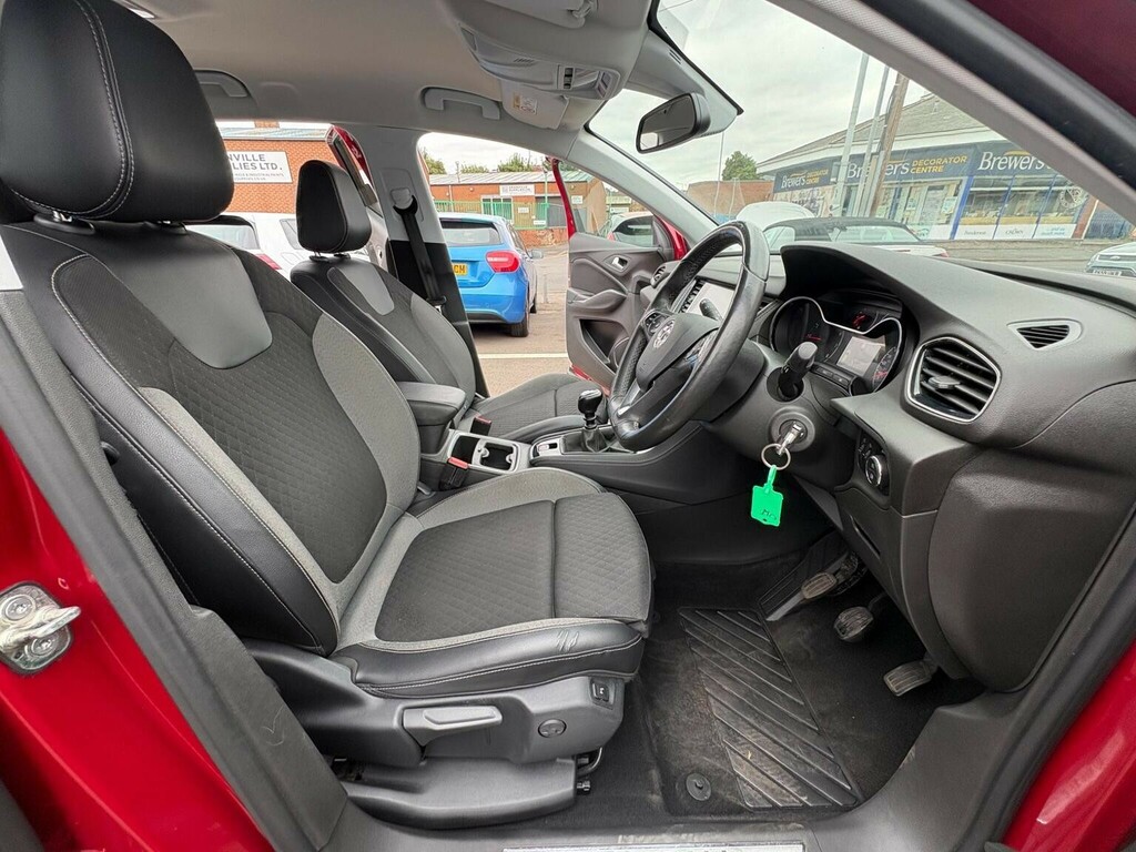 Vauxhall Grandland X Suv 1.5 Turbo D Sri Nav Euro 6 Ss 202070 Red #4