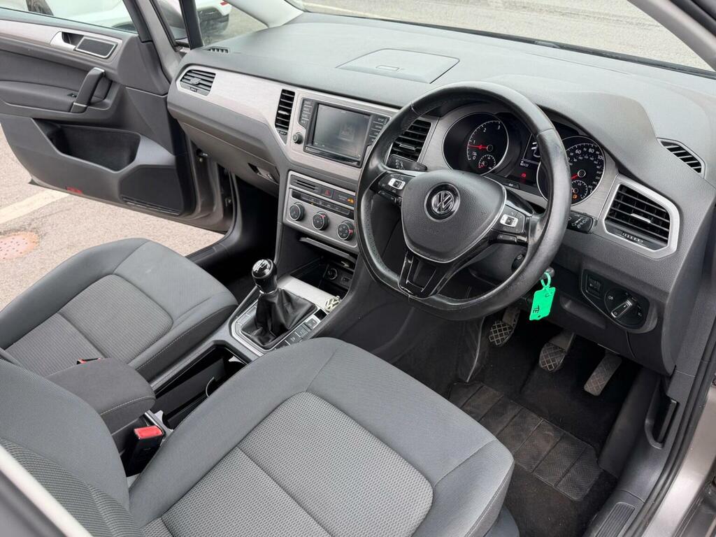 Volkswagen Golf SV Mpv 1.6 Tdi Bluemotion Tech Se Euro 6 Ss 2 CX16DJF Grey #3