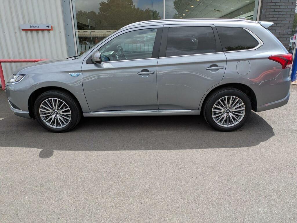 Mitsubishi Outlander 2.4H Twinmotor 13.8Kwh Dynamic Suv Plug Grey #8