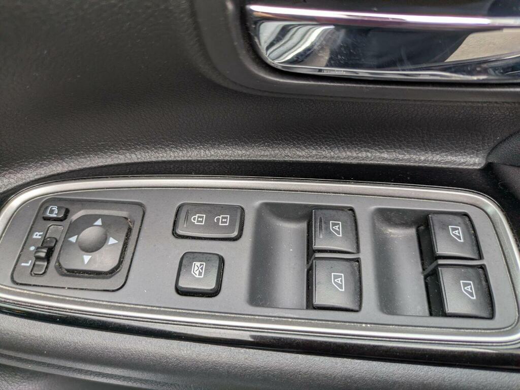 Mitsubishi Outlander 2.4H Twinmotor 13.8Kwh Dynamic Suv Plug Grey #24
