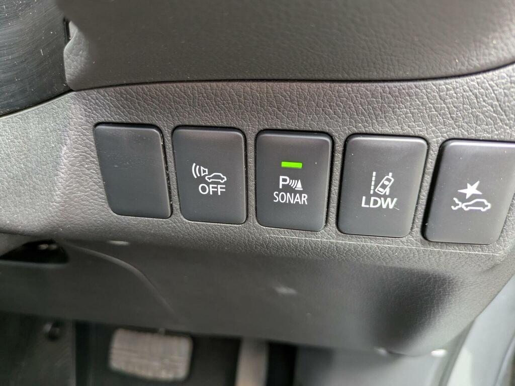 Mitsubishi Outlander 2.4H Twinmotor 13.8Kwh Dynamic Suv Plug Grey #19