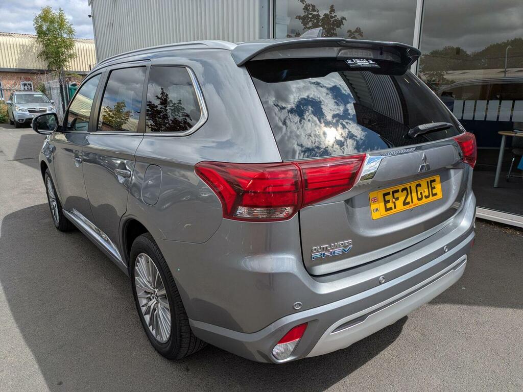 Mitsubishi Outlander 2.4H Twinmotor 13.8Kwh Dynamic Safety Cvt 4Wd Euro Grey #4