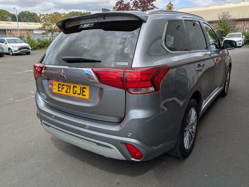 Mitsubishi Outlander 2.4H Twinmotor 13.8Kwh Dynamic Suv Plug Grey #7