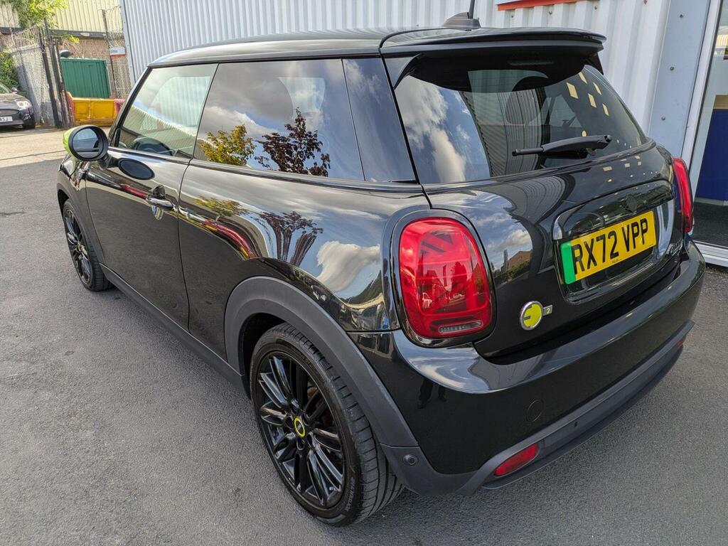 Mini Electric Hatchback Cooper Se 32.6Kwh Level 2 2022 Black #4