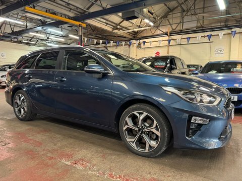 Kia Ceed Crdi 3 Isg RV69YYW Blue