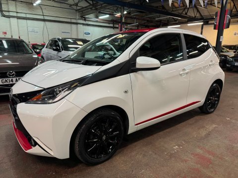 Toyota Aygo Vvt-i X-press NL67FRK White #3