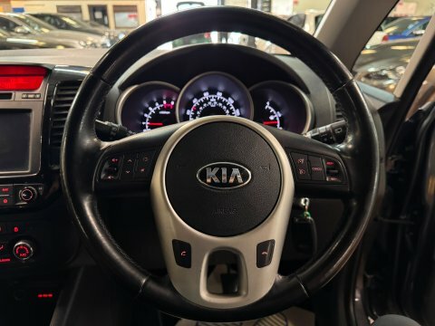 Kia Venga Venga 1 Air Isg White #26