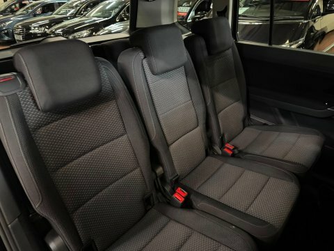 Volkswagen Touran Mpv 1.6 Tdi Bluemotion Tech Se 2015 Silver #18