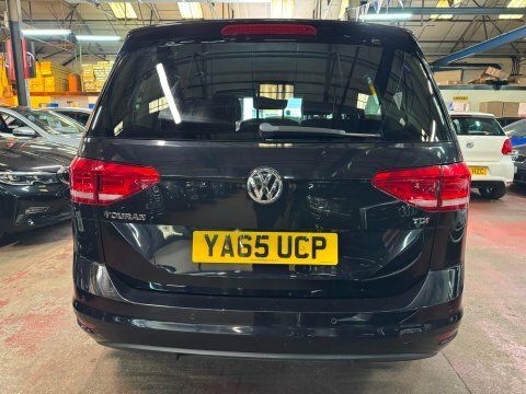 Volkswagen Touran Se Tdi Bluemotion Black #5