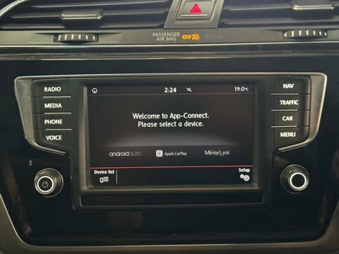 Volkswagen Touran Mpv 1.6 Tdi Bluemotion Tech Se 2015 Silver #35