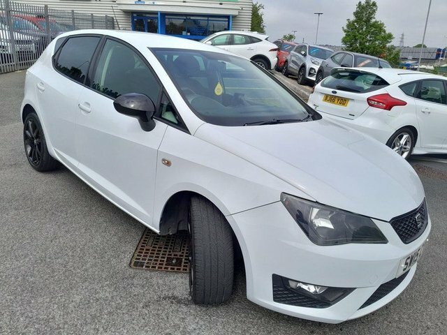Seat Ibiza 2015 1.2 Tsi Fr Black Hatchback Black #2