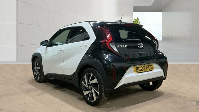 Toyota Aygo X 2023 1.0 Vvt-i Edge Hatchback Eu White #2