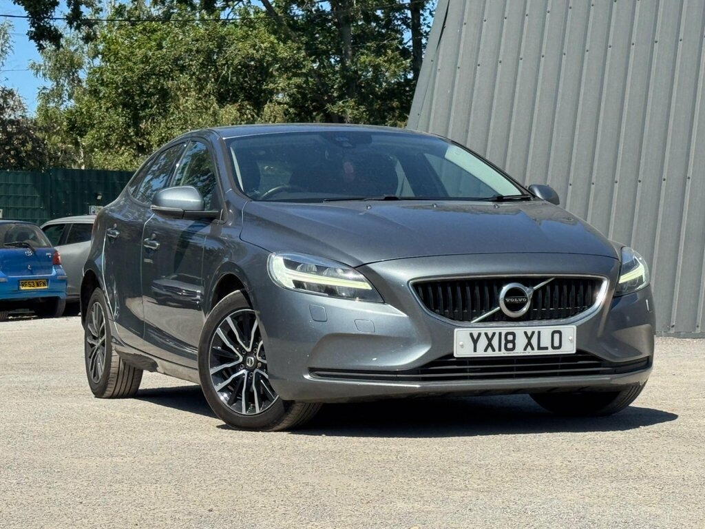 Volvo V40 2.0 D2 Momentum Nav Plus Euro 6 Ss Grey