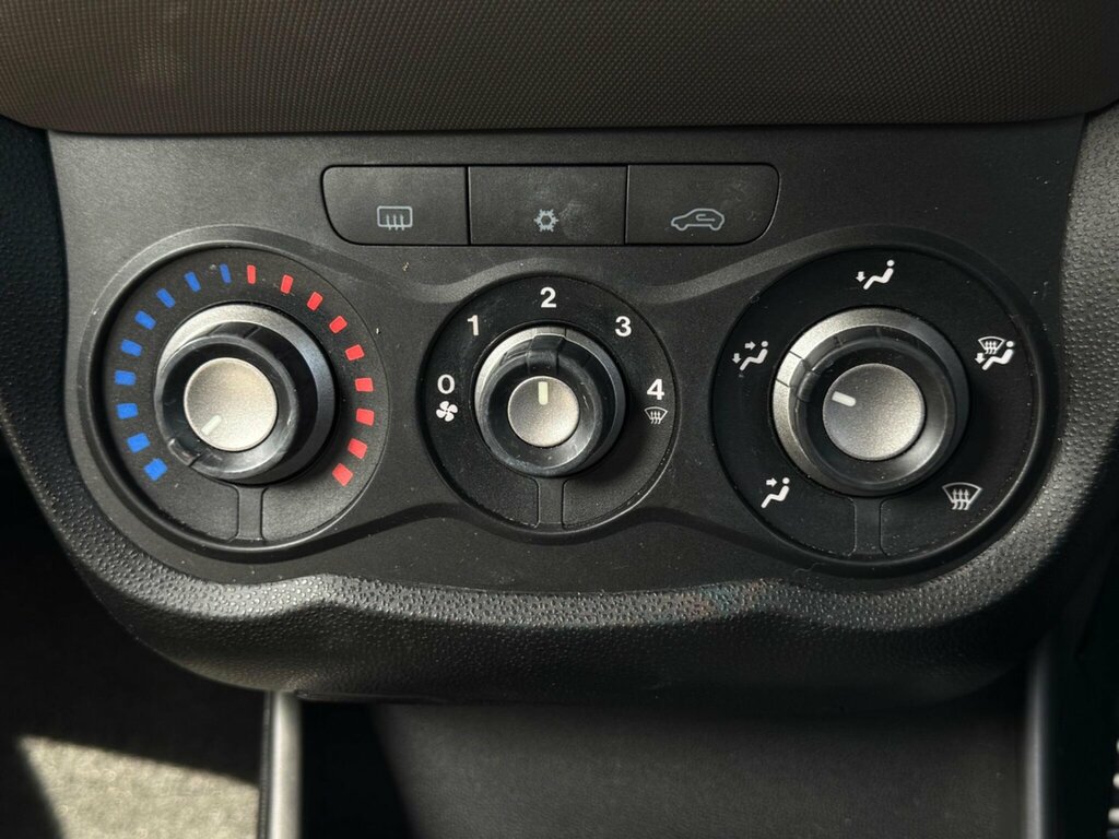 Alfa Romeo MiTo 0.9L Progression Twinair Tb #25