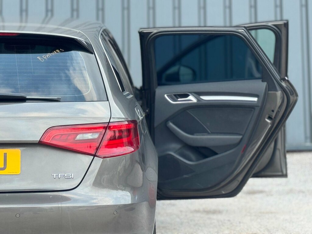 Audi A3 1.8L 1.8 Tfsi S Line Sportback S Tronic Black #47