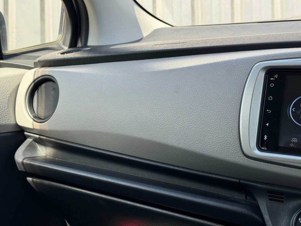 Toyota Yaris 1.3 Dual Grey #24