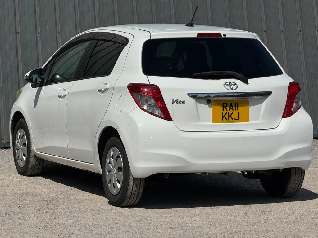 Toyota Yaris 1.3 Dual Grey #8