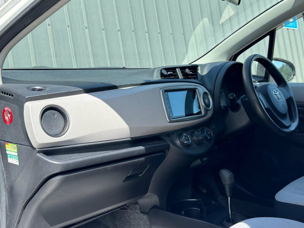 Toyota Yaris 1.3 Dual Grey #18