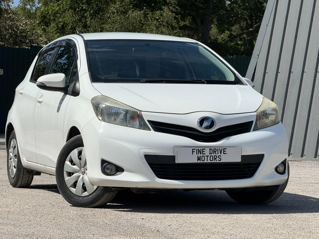 Toyota Yaris 1.3 Petrol Auto White