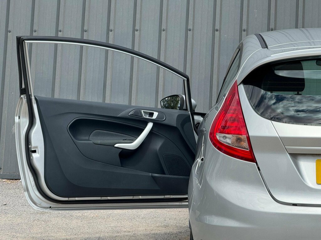 Ford Fiesta 1.25 Zetec Euro 5 Black #14