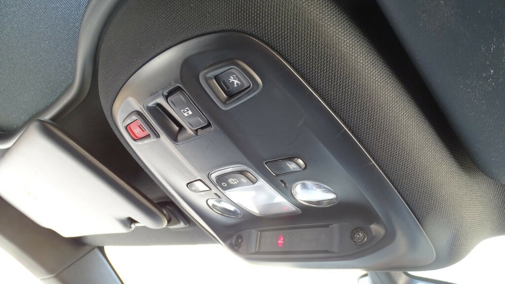 Peugeot 308 1.2 Puretech Access Euro 6 Ss White #41