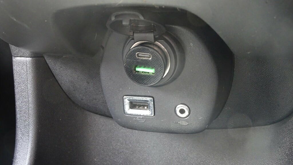 Toyota Aygo Vvt-i X-play X-shift Red #36