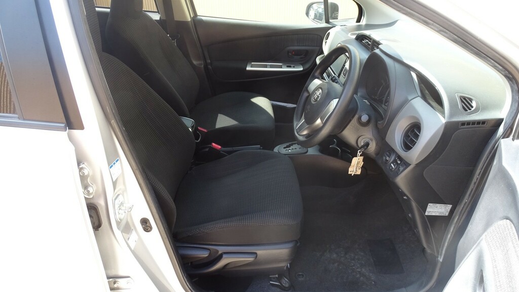 Toyota Yaris 1.5 Vvt-h Sport E-cvt Euro 6 Grey #15