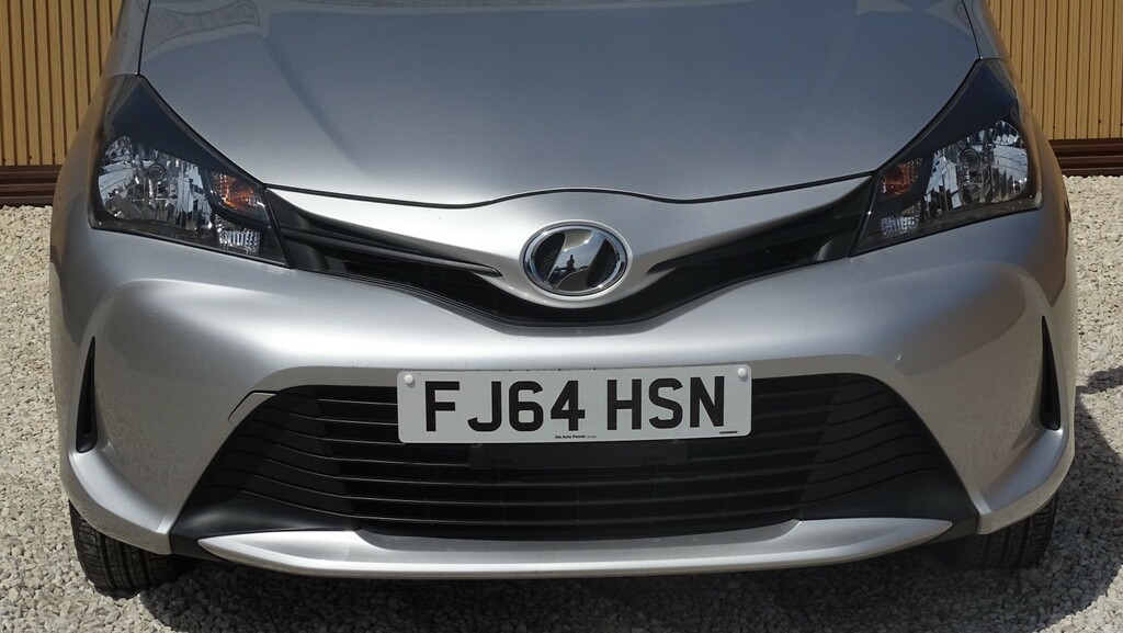 Toyota Yaris 1.5 Vvt-h Sport E-cvt Euro 6 Grey #7