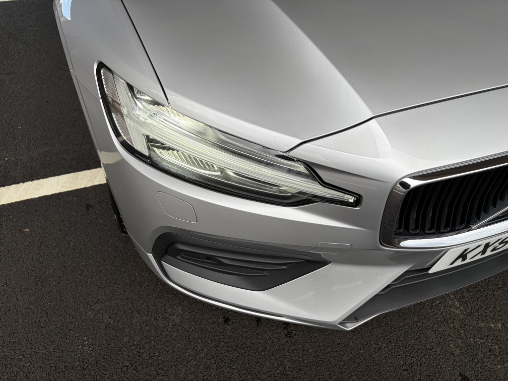 Volvo V60 2.0 D4 Momentum Silver #5