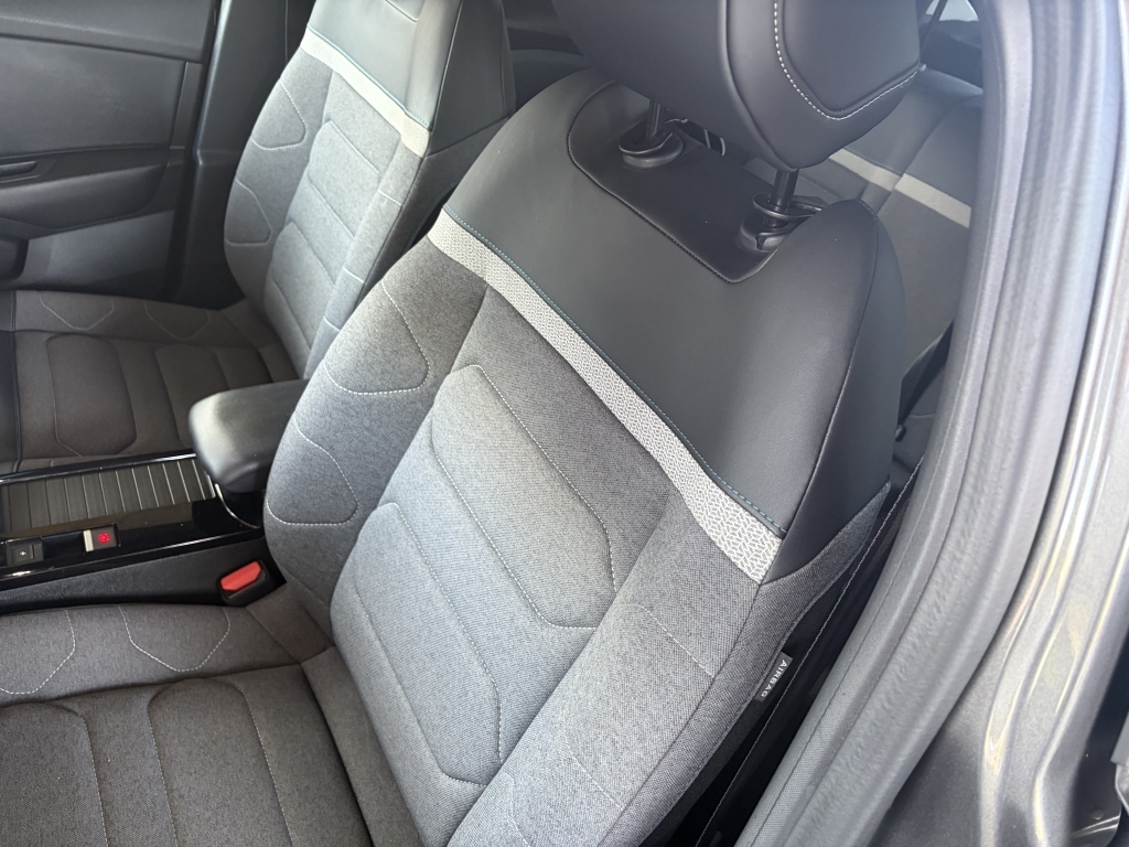 Citroen C4 1.5 Bluehdi Shine Eat8 Euro 6 Ss Grey #32