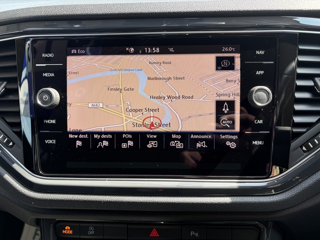 Volkswagen T-Roc 1.5 Tsi Evo Se Suv Dsg White #66