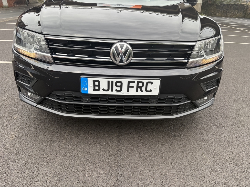 Volkswagen Tiguan 2.0 Match Tdi 4Motion Dsg Black #4