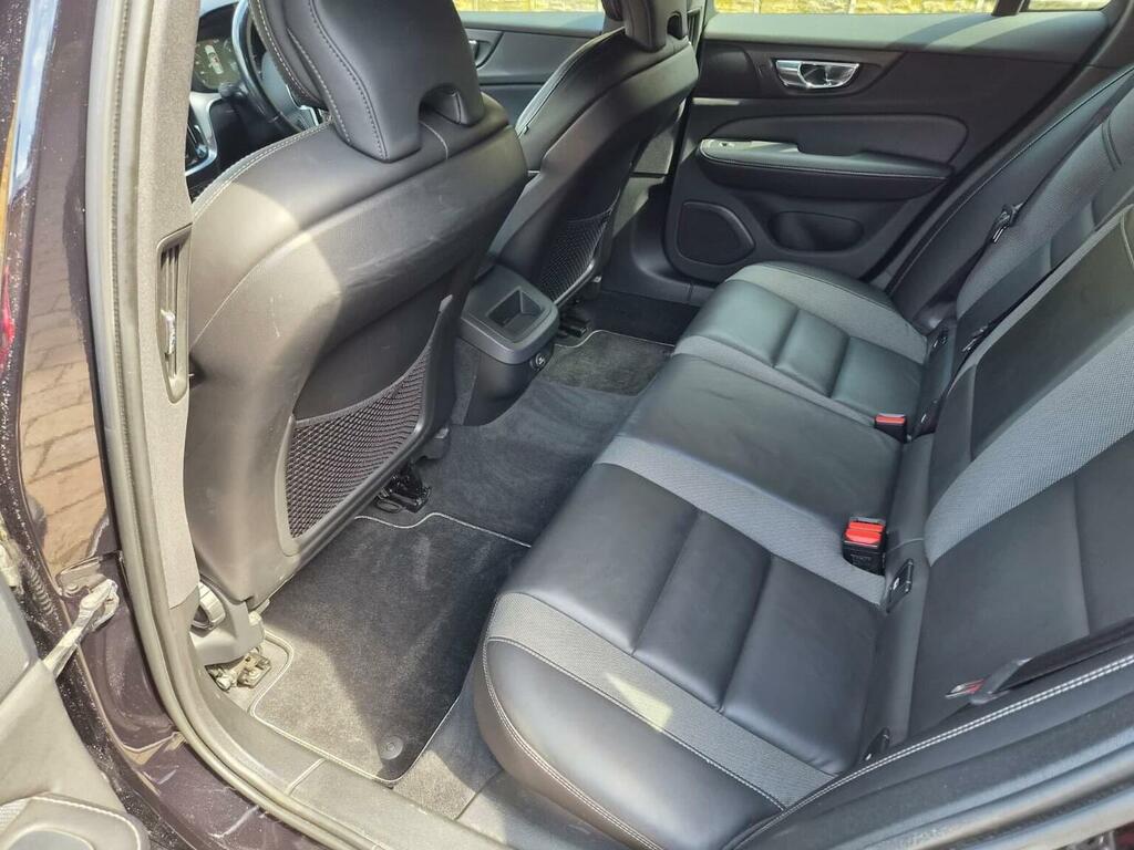 Volvo V60 2.0 D4 190 Momentum Pro Red #12
