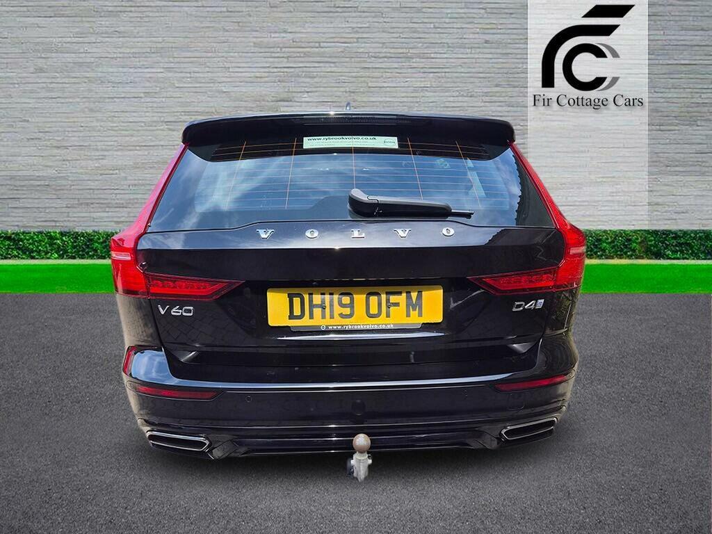 Volvo V60 2.0 D4 190 Momentum Pro Red #7