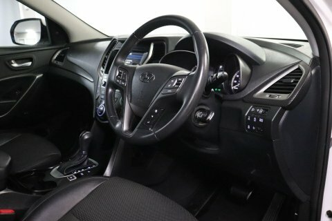 Hyundai Santa Fe 2018 67 Crdi HT67LAO White #4
