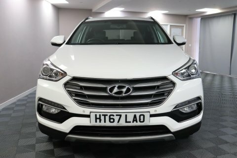 Hyundai Santa Fe 2018 67 Crdi HT67LAO White #2