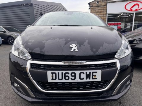 Peugeot 208 2019 69 1.2 Black #2