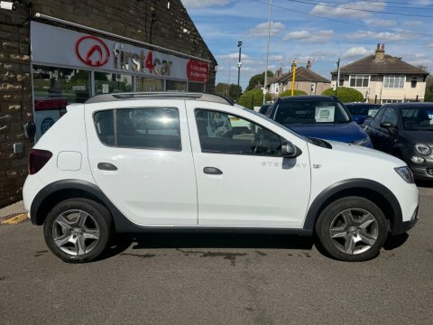 Dacia Sandero Stepway 2019 19 Comfort White #4