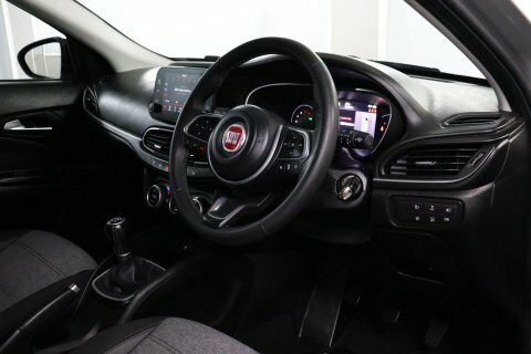 Fiat Tipo 2021 21 Cross Grey #3