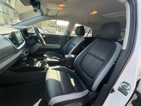 Kia Stonic 1.0 T-gdi 3 Suv Red #16