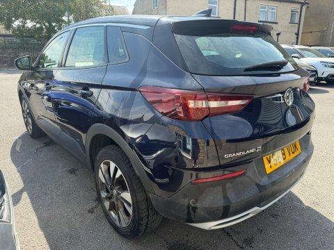 Vauxhall Grandland X 2019 68 Sport Purple #4