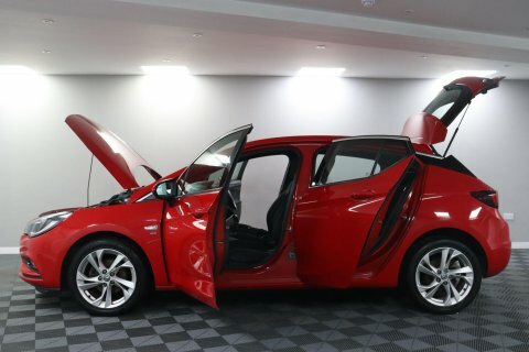 Vauxhall Astra 2016 66 Sri Red #3