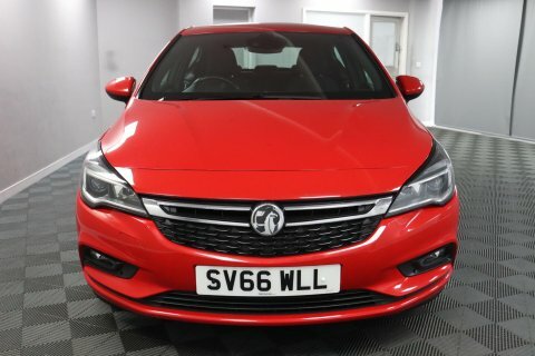 Vauxhall Astra 2016 66 Sri Red