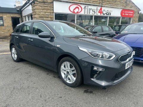 Kia Ceed 2019 69 2 AY69YWF Grey