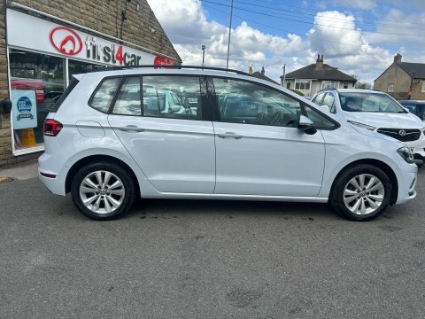 Volkswagen Golf SV 2018 18 Se Silver #2