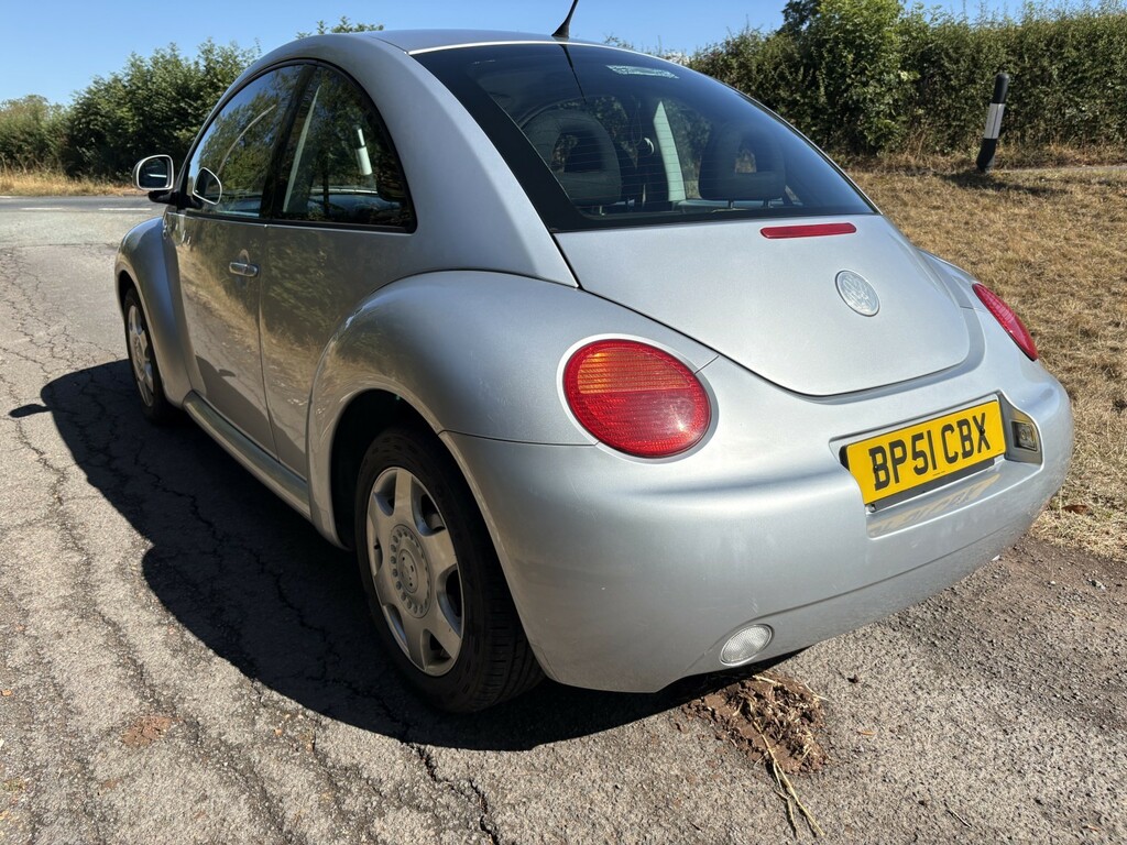 Volkswagen Beetle 2.0 200251 Silver #3