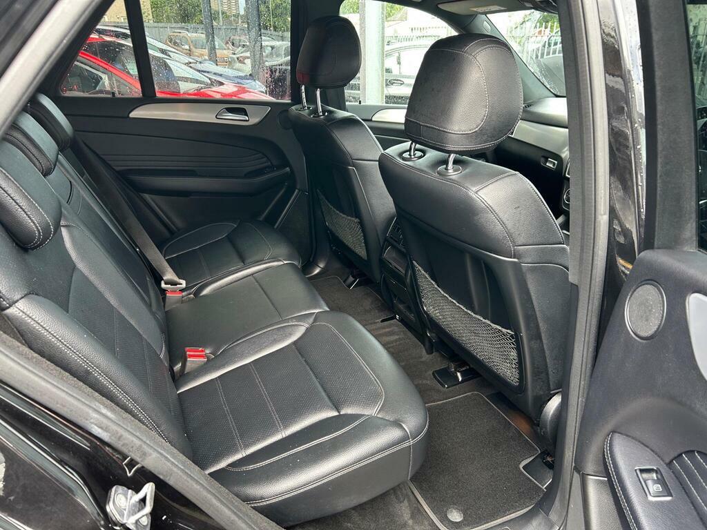 Mercedes-Benz GLE Class Gle 250 D 4Matic Amg Line Night Edition Silver #24