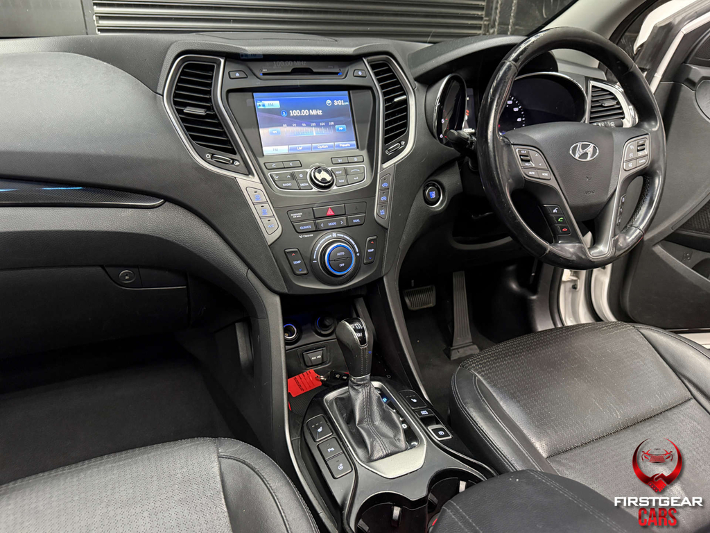 Hyundai Santa Fe Premium Se Suv 4Wd Euro 5 7 Seat White #2