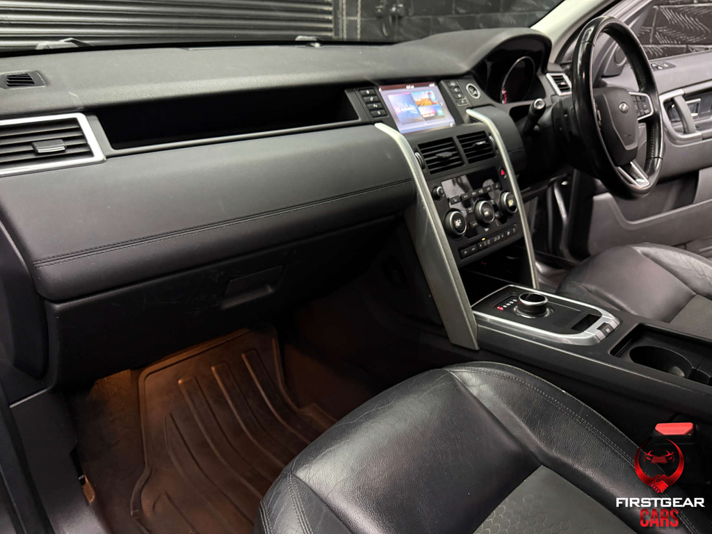 Land Rover Discovery Sport Hse Silver #25