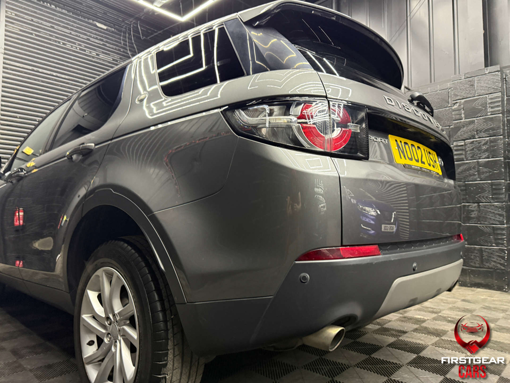Land Rover Discovery Sport Hse Silver #12